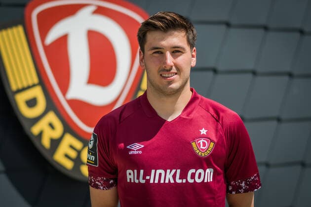 Niklas Heeger SG Dynamo Dresden 3 league, portrait date 2022 2023