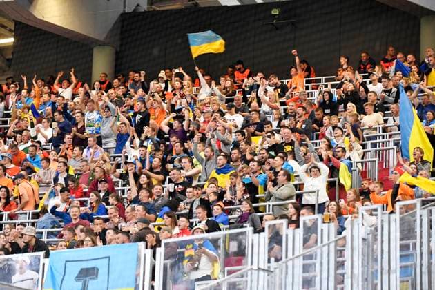 Soccer UEFA Champions League, 2022 2023 season, Group F, Matchday 1, RB Leipzig vs Shakhtar Donetsk 06 09 2022 Fans of Shakhtar Donetsk cheer with Ukraine flag the 4 1 victory of Donetsk during the match RB Leipzig vs Donetsk 06 09 2022 Leipzig Saxony Germany Red Bull Arena