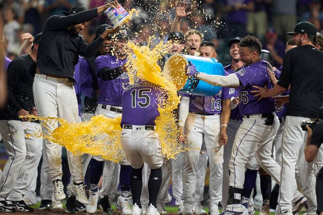 Sport Themen der Woche KW36 Sport Bilder des Tages September6 2022: center fielder Randal Grichuk (15) hits a game winning 3 win home run in the 10 thinning during the game with Milwaukee Brewers and Colorado Rockies held at Coors Field in Denver Co. David Seelig Cal Medi Denver USA - ZUMAc04_ 20220906_zaf_c04_171 Copyright: xDavidxSeeligx xCalxSportxMediax