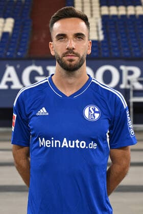 Kenan Karaman FC Schalke 04 1 BL, portrait date 2022 2023 Gelsenkirchen North Rhine Westphalia Germany Team2