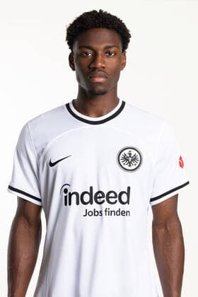 Faride Alidou - Eintracht Frankfurt, SGE, 2022 2023, Porträttermin, Porträt, 1. BL, Ger; by Ohnesorge Eintracht Frankfurt