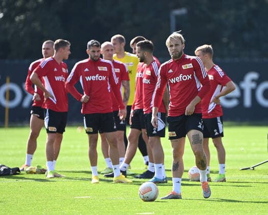 Football, men, 2022 2023 season, Europa League, 1 FC Union Berlin, final training before the Europa League match 1 FC Union Berlin Royale Union Saint Gilloise, Tymoteusz Puchacz in front, 1 FC Union , 07 09 2022, Copyright: xMatthiasxKochx