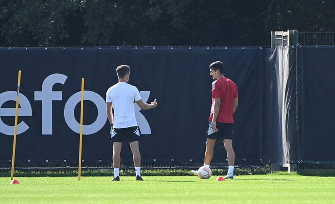 Football, men, season 2022 2023, Europa League, 1 FC Union Berlin, final training before the Europa League match 1 FC Union Berlin Royale Union Saint Gilloise, f l rehab coach Johannes Thienel 1 FC Union , Diogo Leite 1 FC Union Berlin , 07 09 2022, Copyright: xMatthiasxKochx