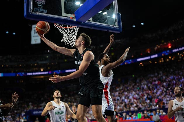 Sport Themen der Woche KW36 Sport Bilder des Tages Franz Wagner 9 (Deutschland), Ungarn vs. Deutschland, FIBA EuroBasket 2022, Basketball, 07.09.2022 *** Franz Wagner 9 Germany , Hungary vs Germany, FIBA EuroBasket 2022, Basketball, 07 09 2022 Copyright: xkolbert-press MarcxNiemeyerx