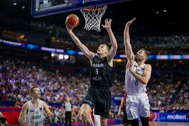 Basketball Cologne 07 09 2022 Eurobasket 2022 preliminary round Germany GER Hungary HUN Nils Giffey Germany, No 05 Szilard Benke Hungary, No 11