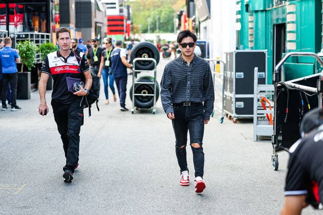 ZHOU Guanyu (chi), Alfa Romeo F1 Team ORLEN C42, portrait during the Formula 1 Pirelli Gran Premio d™Italia 2022, Italian Grand Prix 2022, 16th round of the 2022 FIA Formula One World Championship, WM, Weltmeisterschaft from September 9 to 11, 2022 on the Autodromo Nazionale di Monza, in Monza, Italy - F1 - ITALIAN GRAND PRIX 2022 DPPI Panoramic  20220908_GOOD3790