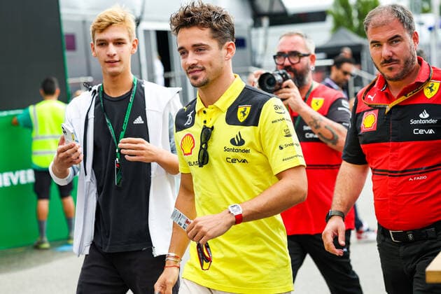 LECLERC Charles (mco), Scuderia Ferrari F1-75, portrait during the Formula 1 Pirelli Gran Premio d™Italia 2022, Italian Grand Prix 2022, 16th round of the 2022 FIA Formula One World Championship, WM, Weltmeisterschaft from September 9 to 11, 2022 on the Autodromo Nazionale di Monza, in Monza, Italy - F1 - ITALIAN GRAND PRIX 2022 DPPI Panoramic  20220908_GOOD3905
