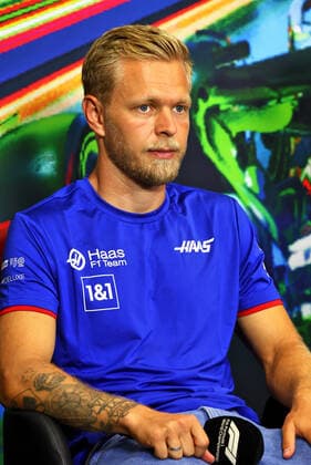 MAGNUSSEN Kevin (den), Haas F1 Team VF-22 Ferrari, portrait during the Formula 1 Pirelli Gran Premio d™Italia 2022, Italian Grand Prix 2022, 16th round of the 2022 FIA Formula One World Championship, WM, Weltmeisterschaft from September 9 to 11, 2022 on the Autodromo Nazionale di Monza, in Monza, Italy - F1 - ITALIAN GRAND PRIX 2022 DPPI Panoramic  LC1_6471