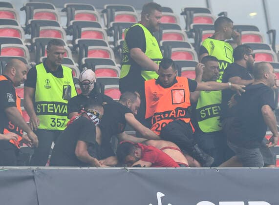 08 09 2022, Nice, France, Allianz Riviera, OGC Nice vs 1 FC Koeln UEFA Europa Conference League 2022 2023 Group D, riots between fans of Nice and Koeln Photo Ralf Treese Nice Allianz Riviera France  521_NIZKOE20220908_014 Treese-521