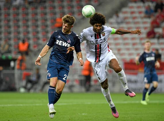08 09 2022, Nice, France, Allianz Riviera, OGC Nice vs 1 FC Koeln UEFA Europa Conference League 2022 2023 Group D, Jan Thielmann 1 FC Koeln and Dante OGC Nice in duel Photo Ralf Treese Nice Allianz Riviera France  521_NIZKOE20220908_032 Treese-521