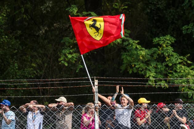 F1 Italian Grand Prix Scuderia Ferrari Tifosi during the Formula 1 Italian Grand Prix practice one at Circuit Monza, on September 9, 2022 in Monza, Italy Monza Italy  Copyright: xBeataxZawrzelx originalFilename:zawrzel-f1italia220909_npwsN.jpg