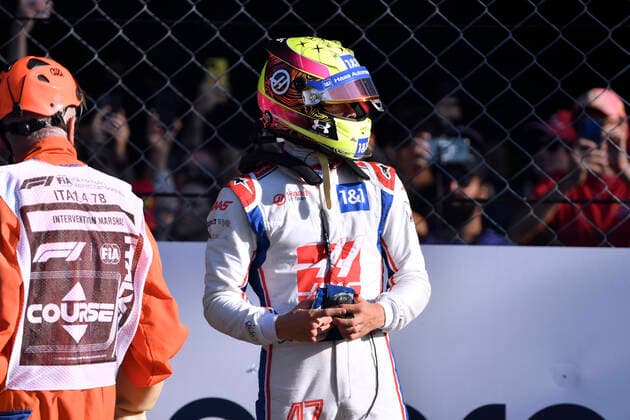 SCHUMACHER Mick F1 Team Haas had a breakdown with his car in the second free practice in Monza FIA Formal 1 GP Italy 2022 on 09 09 2022 in Monza Copyright: xJerryxAndrex