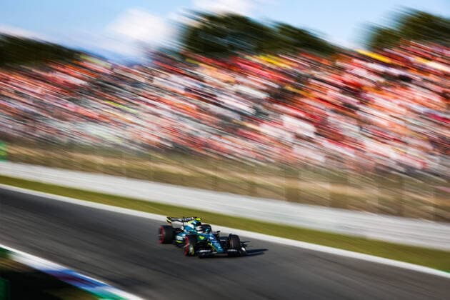 05 VETTEL Sebastian (ger), Aston Martin F1 Team AMR22, action during the Formula 1 Pirelli Gran Premio d™Italia 2022, Italian Grand Prix 2022, 16th round of the 2022 FIA Formula One World Championship, WM, Weltmeisterschaft from September 9 to 11, 2022 on the Autodromo Nazionale di Monza, in Monza, Italy - F1 - ITALIAN GRAND PRIX 2022 DPPI Panoramic  00122037_AV6_3007
