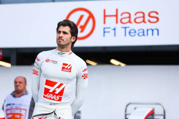 GIOVINAZZI Antonio (ita), Haas F1 Team VF-22 Ferrari, portrait during the Formula 1 Pirelli Gran Premio d™Italia 2022, Italian Grand Prix 2022, 16th round of the 2022 FIA Formula One World Championship, WM, Weltmeisterschaft from September 9 to 11, 2022 on the Autodromo Nazionale di Monza, in Monza, Italy - F1 - ITALIAN GRAND PRIX 2022 DPPI Panoramic  00122037_AV6_2046