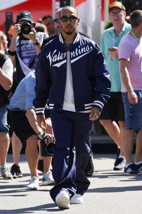 F1 Italian Grand Prix Lewis Hamilton of Mercedes arrives at he Formula 1 Italian Grand Prix practice three at Circuit Monza, on September 10, 2022 in Monza, Italy Monza Italy  Copyright: xBeataxZawrzelx originalFilename:zawrzel-f1italia220910_npdA3.jpg