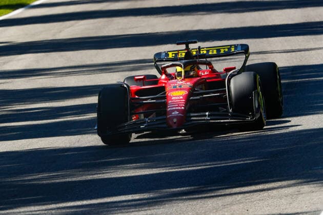 16 LECLERC Charles (mco), Scuderia Ferrari F1-75, action during the Formula 1 Pirelli Gran Premio d™Italia 2022, Italian Grand Prix 2022, 16th round of the 2022 FIA Formula One World Championship, WM, Weltmeisterschaft from September 9 to 11, 2022 on the Autodromo Nazionale di Monza, in Monza, Italy - F1 - ITALIAN GRAND PRIX 2022 DPPI Panoramic  00122037__V2_2442