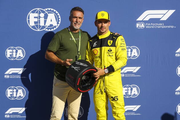 LECLERC Charles (mco), Scuderia Ferrari F1-75, Bautista Gabriel, portrait during the Formula 1 Pirelli Gran Premio d™Italia 2022, Italian Grand Prix 2022, 16th round of the 2022 FIA Formula One World Championship, WM, Weltmeisterschaft from September 9 to 11, 2022 on the Autodromo Nazionale di Monza, in Monza, Italy - F1 - ITALIAN GRAND PRIX 2022 DPPI Panoramic 00122037_AV6_4094.JPG_