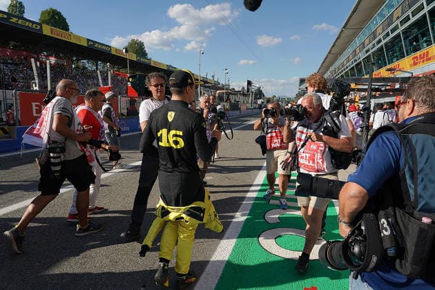 FORMULA 1 PIRELLI GRAN PREMIO D ITALIA 2022 10 09 2022, Autodromo Nazionale di Monza, Monza, FORMULA 1 PIRELLI GRAN PREMIO D ITALIA 2022 ,in the picture pole position for Charles Leclerc MCO , Scuderia Ferrari nordphotoxGmbHx xBratic nph00250