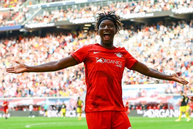 Sport Themen der Woche KW36 10.09.2022, xtgx, Fussball 1. Bundesliga, RB Leipzig - Borussia Dortmund emspor, v.l. Amadou Haidara (Leipzig, 8) nach Tor zum 3:0 Jubel, Torjubel, jubelt ueber das Tor, celebrate the goal, celebration (DFL DFB REGULATIONS PROHIBIT ANY USE OF PHOTOGRAPHS as IMAGE SEQUENCES and or QUASI-VIDEO) Leipzig *** 10 09 2022, xtgx, football 1 Bundesliga, RB Leipzig Borussia Dortmund emspor, v l Amadou Haidara Leipzig, 8 after goal to 3 0 jubilation, goal celebration, cheers about the goal, celebrate the goal, celebration DFL DFB REGULATIONS PROHIBIT ANY USE OF PHOTOGRAPHS as IMAGE SEQUENCES and or QUASI VIDEO Leipzig