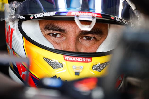 PEREZ Sergio (mex), Red Bull Racing RB18, portrait during the Formula 1 Pirelli Gran Premio d™Italia 2022, Italian Grand Prix 2022, 16th round of the 2022 FIA Formula One World Championship, WM, Weltmeisterschaft from September 9 to 11, 2022 on the Autodromo Nazionale di Monza, in Monza, Italy - F1 - ITALIAN GRAND PRIX 2022 DPPI Panoramic  00122037__V2_3322
