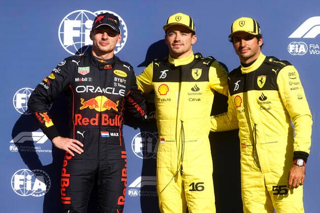 F1 Italian Grand Prix Max Verstappen of Red Bull Racing, Charles Leclerc and Carlos Sainz of Scudera Ferrari after taking pole position by Leclerc during the Formula 1 Italian Grand Prix practice three at Circuit Monza, on September 10, 2022 in Monza, Italy Monza Italy  Copyright: xBeataxZawrzelx originalFilename:zawrzel-f1italia220910_np046.jpg