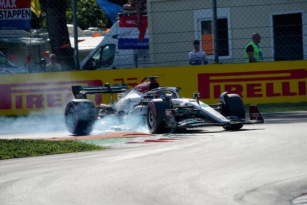 10 09 2022, Autodromo Nazionale di Monza, Monza, FORMULA 1 PIRELLI GRAN PREMIO D ITALIA 2022 ,in picture George Russell GBR , Mercedes AMG Petronas Formula One Team Monza Autodromo Nazionale di Monza Italy  eu-images-506
