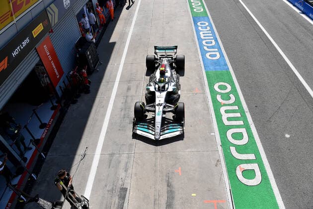 10 09 2022, Autodromo Nazionale di Monza, Monza, FORMULA 1 PIRELLI GRAN PREMIO D ITALIA 2022 ,in picture Lewis Hamilton GBR , Mercedes AMG Petronas Formula One Team Monza Autodromo Nazionale di Monza Italy  eu-images-506