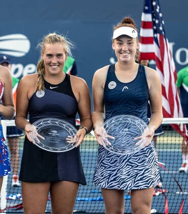 Bilder des Jahres 2022, Sport 09 September Sport Themen der Woche KW36 Sport Bilder des Tages 2022 US Open Girls Doubles Final Runner Up Carolina Kuhl (GER) and Ella Seidel (GER) *** 2022 US Open Girls Doubles Final Runner Up Carolina Kuhl GER and Ella Seidel GER