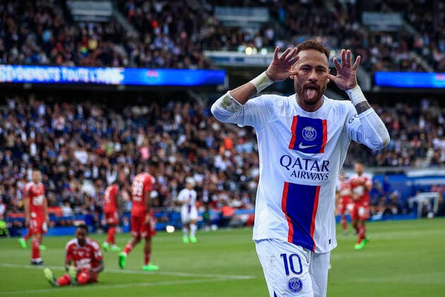 Bilder des Jahres 2022, Sport 09 September Sport Themen der Woche KW36 Sport Bilder des Tages (220911) -- PARIS, Sept. 11, 2022 -- Paris Saint-Germain s Neymar celebrates his goal during a French Ligue 1 football match between Paris-Saint Germain (PSG) and Stade Brestois 29 (Brest) in Paris, France, Sept. 10, 2022. (Photo by Xinhua) (SP)FRANCE-PARIS-FOOTBALL-LIGUE 1-PSG VS BREST AurelienxMorissard 