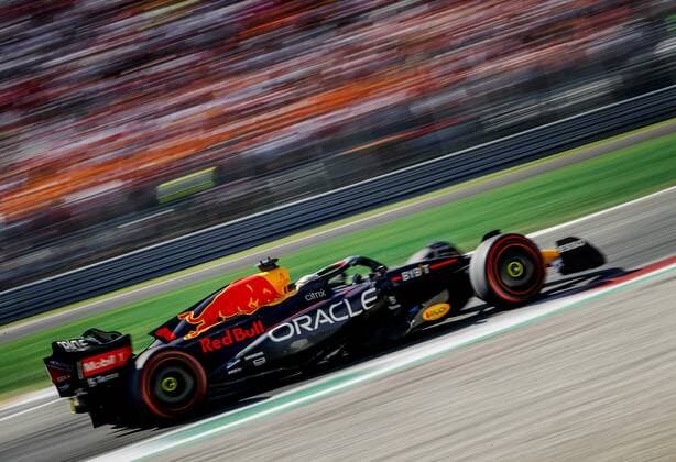 MONZA Max Verstappen Oracle Red Bull Racing during the F1 Grand Prix of Italy at the Monza Circuit in Monza, Italy REMKO DE WAAL F1 Grand Prix of Italy Race 2022 xVIxANPxSportx xxANPxIVx 454542998 originalFilename: 454542998.jpg