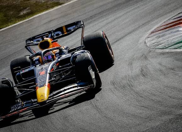 MONZA Max Verstappen Oracle Red Bull Racing during the F1 Grand Prix of Italy at the Monza Circuit in Monza, Italy REMKO DE WAAL F1 Grand Prix of Italy Race 2022 xVIxANPxSportx xxANPxIVx 454544410 originalFilename: 454544410.jpg