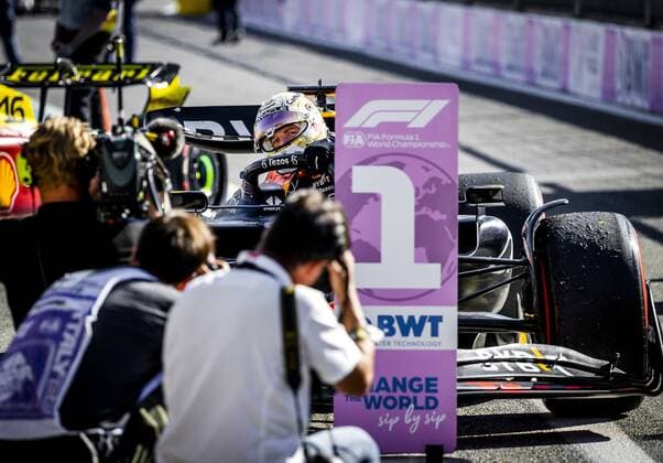 MONZA Max Verstappen Oracle Red Bull Racing wins the F1 Grand Prix of Italy at the Monza Circuit in Monza, Italy REMKO DE WAAL F1 Grand Prix of Italy Race 2022 xVIxANPxSportx xxANPxIVx 454547335 originalFilename: 454547335.jpg