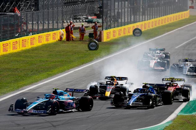 31 Esteban Ocon FRA, BWT Alpine F1 Team , 6 Nicholas Latifi CAN, Williams Racing , 11 Sergio Perez MEX, Oracle Red Bull Racing , 55 Carlos Sainz ESP, Scuderia Ferrari , F1 Grand Prix of Italy at Autodromo Nazionale Monza on September 11, 2022 in Monza, Italy Photo by HOCH ZWEI Monza Italy