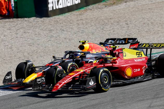 55 Carlos Sainz ESP, Scuderia Ferrari , 11 Sergio Perez MEX, Oracle Red Bull Racing , F1 Grand Prix of Italy at Autodromo Nazionale Monza on September 11, 2022 in Monza, Italy Photo by HOCH ZWEI Monza Italy