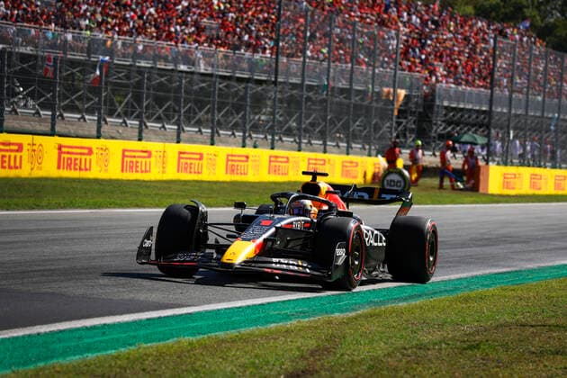 1 Max Verstappen NLD, Oracle Red Bull Racing , F1 Grand Prix of Italy at Autodromo Nazionale Monza on September 11, 2022 in Monza, Italy Photo by HOCH ZWEI Monza Italy