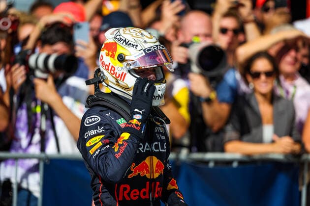 VERSTAPPEN Max (ned), Red Bull Racing RB18, portrait celebrating victory during the Formula 1 Pirelli Gran Premio d™Italia 2022, Italian Grand Prix 2022, 16th round of the 2022 FIA Formula One World Championship, WM, Weltmeisterschaft from September 9 to 11, 2022 on the Autodromo Nazionale di Monza, in Monza, Italy - F1 - ITALIAN GRAND PRIX 2022 - RACE DPPI Panoramic  20220911_G00D1796