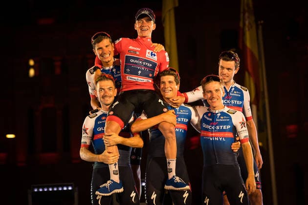 Sport Themen der Woche KW36 Sport Bilder des Tages Belgian Remco Evenepoel of Quick-Step Alpha Vinyl celebrates on the podium after winning the 2022 edition of the Vuelta a Espana , Tour of Spain cycling race, in Madrid, Spain, Sunday 11 September 2022. DAVIDxPINTENS  x43863459x