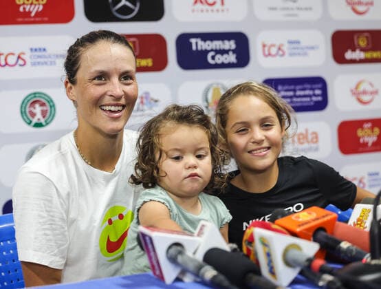 Tennis, WTA tournament in Chennai, Tatjana Maria with her daughters at the press conference