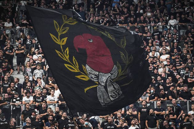 Sport Bilder des Tages September 13, 2022, Marseille, France, France: Supporters of Eintracht Frankfurt during the UEFA Champions League group D match between Olympique de Marseille (OM) and Eintracht Frankfurt at Orange Velodrome Stadium on September 13, 2022 in Marseille, France. Marseille France - ZUMAm308 20220913_zsp_m308_018 Copyright: xMatthieuxMirvillex