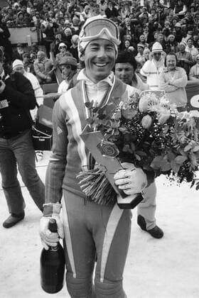 ARKIV (Alpint VM i Schladming feb 1982) - En glad Ingemar Stenmark efter segern och guldmedalj i slalom. SCHLADMING Skidor x200x  Copyright: xAndersxSkootx