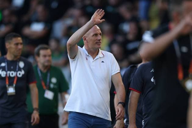 Monaco, Monaco, 15th September 2022. Philippe Clement Head coach of AS Monaco waves to the crowd as he makes his way to the bench for the UEFA Europa League match at Stade Louis II, Monaco. Picture credit should read: Jonathan Moscrop Sportimage EDITORIAL USE ONLY. No use with unauthorised audio, video, data, fixture lists, club league logos or live services. Online in-match use limited to 120 images, no video emulation. No use in betting, games or single club league player publications. SPI-1868-0003