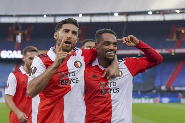 ROTTERDAM, 15-09-2022, Stadium Feijenoord, De Kuip, UEFA Europa League, Feyenoord - Sturm Graz, season 2022 2023, Feyenoord forward Alireza Jahanbakhsh and Feyenoord forward Danilo celebrate his goal 3-0 Feyenoord - Sturm Graz  x18341211x Copyright: