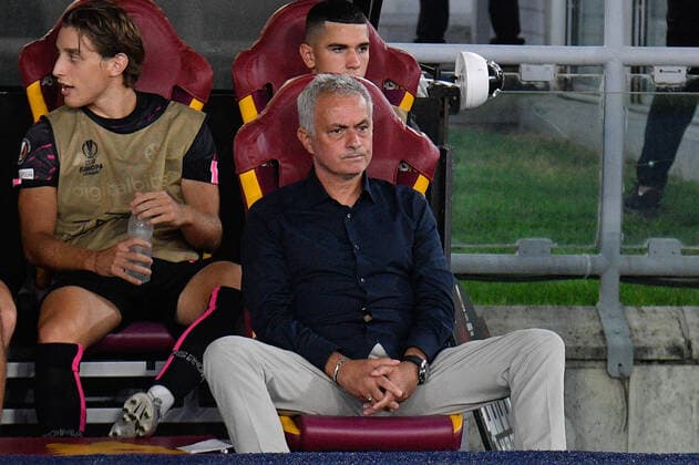 Fußball, EL, AS Rom - HJK Helsinki September 15, 2022, Rome, Italy: JoseÃ¢â‚¬â ¢ Mourinho coach (AS Roma) during the UEFA Europa League 2022-2023 football match between AS Roma and HJK Helsinki at The Olympic Stadium in Rome on September 15, 2022. football Europa League match - AS Roma vs HJK Helsinki, Rome, Italy  - ZUMAl164 20220915_zsa_l164_228 Copyright: xFabrizioxCorradettix