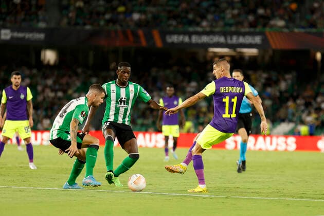 Fußball, EL, Real Betis Sevilla - PFC Ludogorets Razgrad September 15, 2022, Seville, Spain: KIRIL DESPODOV of Ludogorets shoots during the Europa League Group C soccer match between Real Betis and PFC Ludogorets 1945 at Benito Villamarin Stadium Seville Spain - ZUMAa142 20220915_zap_a142_010 Copyright: xDanielxGonzalezxAcunax