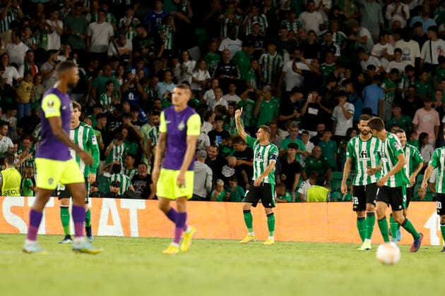 Fußball, EL, Real Betis Sevilla - PFC Ludogorets Razgrad September 15, 2022, Seville, Spain: JOAQUIN SANCHEZ of Betis (C) celebrates after scoring 2-0 during the Europa League Group C soccer match between Real Betis and PFC Ludogorets 1945 at Benito Villamarin Stadium Seville Spain - ZUMAa142 20220915_zap_a142_011 Copyright: xDanielxGonzalezxAcunax