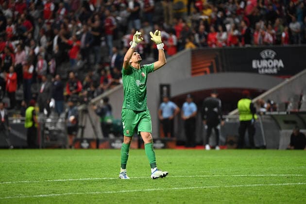 Football, Men, Season 2022 2023, Europa League, Sporting Braga 1 FC Union Berlin Group Stage, Group D, Matchday 2 , Goalkeeper Matheus SC Braga , Cheering after goal to 1 0 by Vitor Oliveira SC Braga , 15 09 2022, Copyright: xMatthiasxKochx