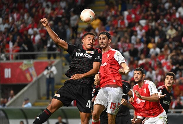 Football, men, season 2022 2023, Europa League, Sporting Braga 1 FC Union Berlin group stage, group D, matchday 2 , v l Jamie Leweling 1 FC Union Berlin , Paulo Oliveira SC Braga , Vitor Tormena SC Braga , Diogo Leite 1 FC Union Berlin , 15 09 2022, Copyright: xMatthiasxKochx