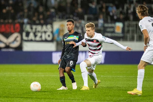 FC Midtjylland v Lazio, UEFA Europa League football, Herning, Denmark Herning, Denmark. 15th, September 2022. Marcos Antonio (6) of Lazio and Charles of FC Midtjylland seen during the UEFA Europa League match between FC Midtjylland and Lazio at MCH Arena in Herning. Herning Denmark  Copyright: xGonzalesxPhoto BalazsxPopalx