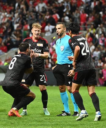 Football, Men, Season 2022 2023, Europa League, Sporting Braga 1 FC Union Berlin Group Stage, Group D, Matchday 2 , v l Rani Khedira 1 FC Union Berlin , Tim Skarke 1 FC Union Berlin , referee Filip Glova SVK , Genki Haraguchi 1 FC Union Berlin , 15 09 2022, Copyright: xMatthiasxKochx