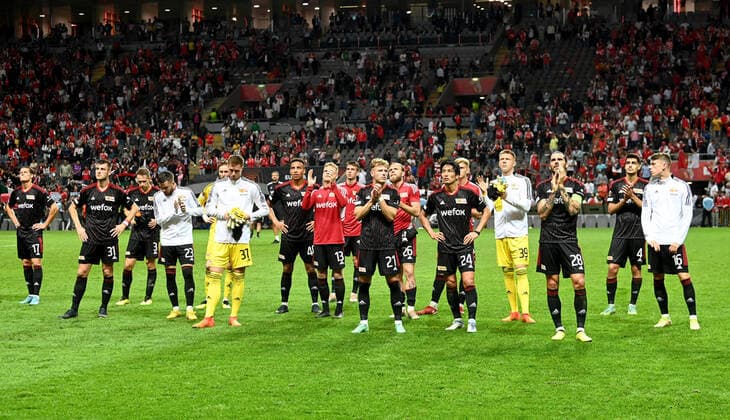 Football, men, season 2022 2023, Europa League, Sporting Braga 1 FC Union Berlin 1 0, group stage, group D, matchday 2 , Union players with the fans, disappointment after the final whistle, 15 09 2022, Copyright: xMatthiasxKochx